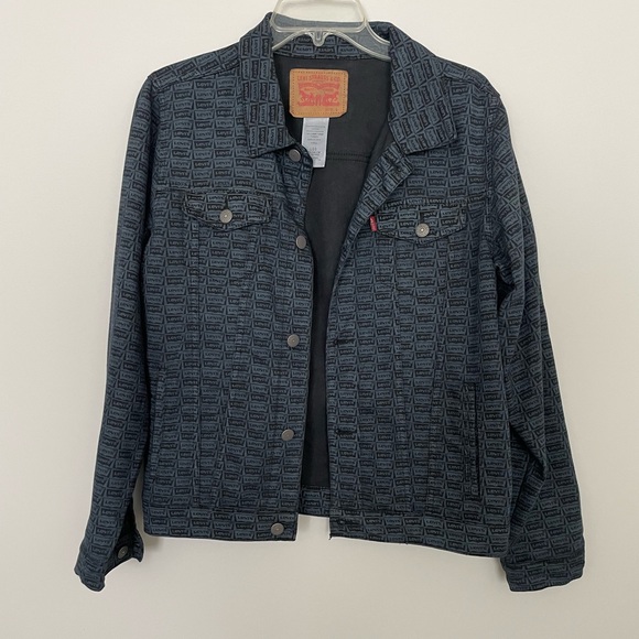 Levi's Other - Levi's Patterned Black Jacket Size LGG